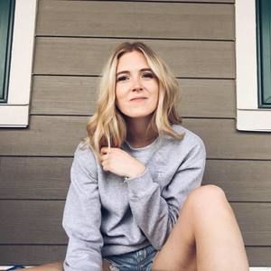 Meet your Posher, Claire